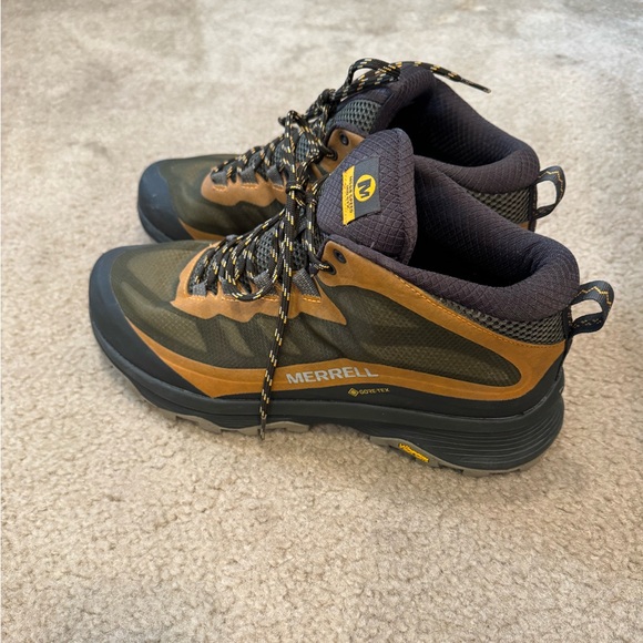 Merrell Men\'s Black and Tan Athletic Shoes main image 6
